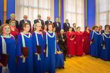 Uroczystość wręczenia odznaczeń w sali na antresoli dworca Wrocław Główny (18 stycznia