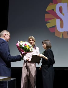 <p>Gala wręczenia nagr&oacute;d w VI edycji Konkursu Strefy Kontaktu we Wrocławskim Teatrze Wsp&oacute;łczesnym &ndash; Natalka Suszczyńska</p>