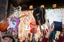 <p>Gitarowy Rekord Świata 2025 na wrocławskim rynku</p>