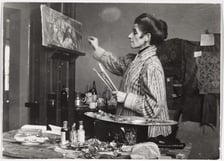 <p>Olga Boznańska w pracowni przy ul. Wolskiej w Krakowie, ok. 1920</p>