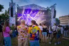 <p>Na zdjęciach sobotni wiecz&oacute;r (19 lipca) na Festiwalu WROsound</p>