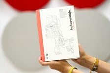 <p class="MsoNormal">&bdquo;halucynacje...chyba śnię&rdquo;, pod redakcją Agaty Pankiewicz i Marcina Przybyłki, Wydawnictwo Warstwy&nbsp;</p>