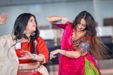 Obchody Święta Diwali na lotnisku we Wrocławiu, 2 listopada 2025