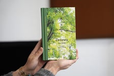 <p class="MsoNormal">Aya Kōda, &bdquo;Drzewa&rdquo;, przełożył Krzysztof Olszewski</p>