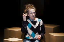 <p>Na zdjęciu Kamila Chruściel jako bohaterka w spektaklu &bdquo;Baaach!&rdquo;</p>