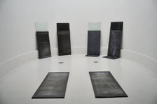 <p>Wystawa &bdquo;Wsch&oacute;d słońca na Zachodzie&rdquo; w Pawilonie Czterech Kopuł potrwa do końca maja</p>