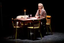 <p>Kadr z czytania preformatywnego "Dzień dobry, jestem wdową". Wrocław, 28.02.2026</p>