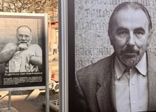 <p>Wystawa z okazji 65-lecia miesięcznika &bdquo;Odra&rdquo; na ul. Świdnickiej</p>