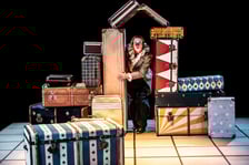 <p>Spektakl "Kaczątko", zdjęcie z pr&oacute;by.</p>