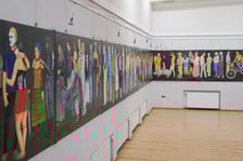 <p>Poliptyk &bdquo;Za czym kolejka ta stoi&rdquo; Mariana Wiekiery w Galerii ODSK &bdquo;Piast&rdquo;&nbsp;</p>