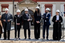 <p class="MsoNormal">Symboliczne &bdquo;wbicie łopaty&rdquo; pod budowę Muzeum Książąt Lubomirskich</p>