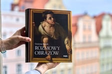 <p>Grażyna Bastek, &bdquo;Rozmowy obraz&oacute;w&rdquo;, PWN</p>