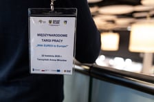 <p><span style="font-size: 11.0pt; line-height: 107%; font-family: 'Calibri',sans-serif; mso-ascii-theme-font: minor-latin; mso-fareast-font-family: Calibri; mso-fareast-theme-font: minor-latin; mso-hansi-theme-font: minor-latin; mso-bidi-font-family: 'Times New Roman'; mso-bidi-theme-font: minor-bidi; mso-ansi-language: PL; mso-fareast-language: EN-US; mso-bidi-language: AR-SA;">Międzynarodowe Targi Pracy &bdquo;With EURES to Europe!&rdquo;. Wrocław, Tarczyński Arena, 22.04.2026.</span></p>