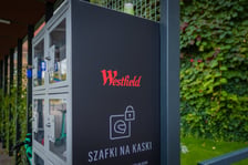 Centrum handlowe Wroclavia zmienia nazwę. Trwa montaż nowego logotypu "Westfield Wroclavia", 01.09.2026 r.