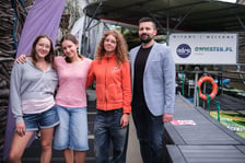 Uczestnicy praktyk organizowanych przez ARAW z Arkadiuszem Górniakiem, koordynatorem programu z  Centrum Projektów Partnerskich ARAW