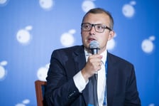 Mateusz Żak, wiceprezydent Wrocławia podczas panelu na Forum Ekonomicznym w Karpaczu, 10 września 2026 r.