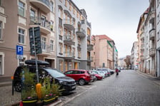 Kamienica po remoncie i ulica Cybulskiego, 14 września 2026