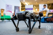 Robopies ,,W01-TEK”
