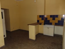 Ulica Stanisława Więckowskiego 10/U1A. Południe, Krzyki. Cena: 720.000 zł Lokal składa się z trzech pomieszczeń, dwóch higieniczno-sanitarnych (pow. 58,39 mkw.) oraz jednego higieniczno-sanitarnego (pow. 39,28 mkw.). Położony na I kondygnacji (parter). Wysokość 319 cm. Wejście z klatki schodowej.
