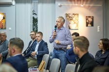 Uczestnicy spotkania z cyklu "Bez  Mikro Nie Ma Makro"w Wiszni Małej.