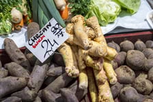 Targowiska i bazary we Wrocławiu. Ceny przed świętami