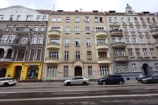 Ulica Piastowska 30/1-1A, Śródmieście