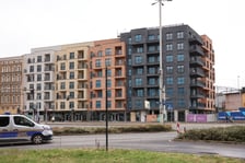 Budynek hotelowo-usługowy w budowie przy Grabiszyńskiej, luty 2024