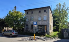 <h3>Ulica Centralna 26, Broch&oacute;w. Cena 970.000 zł</h3>
<ul>
<li>Powierzchnia działki:748 mkw.</li>
</ul>