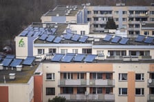 Kolektory słoneczne na budynkach Spółdzielni Mieszkaniowej "Szóstka"
