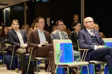 Uczestnicy  konferencji „Mix pokoleń = max wyników. Pokolenie Z i 50+ na rynku pracy”