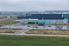 Spółka GE Aerospace ogłosiła w poniedziałek 24 marca oficjalne otwarcie nowoczesnego zakładu obsługi technicznej silników lotniczych XEOS w Środzie Śląskiej koło Wrocławia