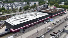 Nowe hale N-Park Maślicka, centrum handlowe po rozbudowie
