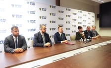 Uczestnicy spotkania firmy Scanway z przedstawicielami samorządu i ARAW.