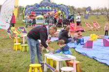 Piknik WROśnij we WROcław w powstającym parku przy ul. Rdestowej