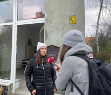 Na Tarnogaju przy ul Henrykowskiej 2 przed siedzibą rady osiedla działa już siedemnasta we Wrocławiu Jadłodzielnia Foodsharing.