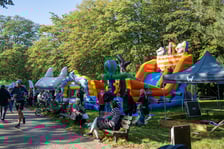 Uczestnicy pikniku WROśnij we WROcław