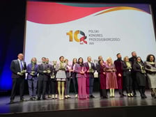 <p>Wręczenie nagrody Grand Prix Fundament 2023, kt&oacute;rą wrocławskie zoo otrzymało na Polskim Kongresie Przedsiębiorczości w Krakowie</p>
<p class="MsoNormal">&nbsp;</p>
