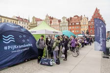 <p>Międzynarodowy Dzień Wody i akcja MPWiK #Pijkran&oacute;wkę&nbsp;na placu Solnym (22 marca)</p>