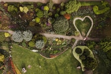 <p><strong>Adres:</strong></p>
<p><strong>Ogr&oacute;d Botaniczny we Wrocławiu</strong></p>
<p>ul. Sienkiewicza 23</p>
<p><strong>Godziny otwarcia:</strong></p>
<p>kwiecień-maj 2024: 9.00&ndash;18.00</p>
<p>maj-sierpień 2024: 9.00&ndash;19.00</p>
<p>&nbsp;</p>