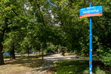 Szafa grająca na skwerze Czesława Niemena