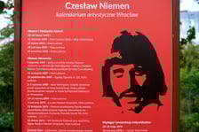 Szafa grająca na skwerze Czesława Niemena