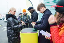 Rozdawanie pojemników na bioodpady przy ul. Zakładowej - 20.12.2025