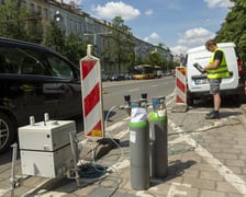 Pomiar jakości spalin we Wrocławiu.