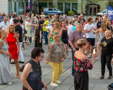 Potańcówka na placu Wolności