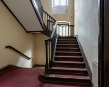 Zabytkowa kamienica, którą Teatr Muzyczny Capitol wystawił na sprzedaż