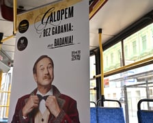 Plebiscyt Złoty Wąs lansuje męską profilaktykę zdrowotną. Do akcji włączyło się MPK udostępniając tramwaj, który promuje akcję.