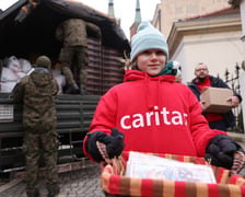 Caritas rozdał paczki potrzebującym w ramach akcji ''Niosę dobro''