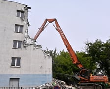 Stary budynek Komisariatu Policji Wrocław-Stare Miasto jest rozbierany. Funkcjonariusze przeprowadzili się do nowego, wybudowanego tuż obok.