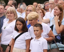 Przysięga w Akademii Wojsk Lądowych we Wrocławiu. Przysięgali uczestnicy kursu przeszkolenia kadr rezerwy: kapelani oraz psycholodzy