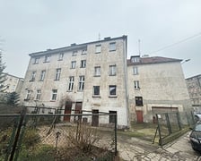 <p>Kamienica przeznaczona do remontu w Projekcie Ptasia (program poWROty kamienic). Ptasia 27</p>